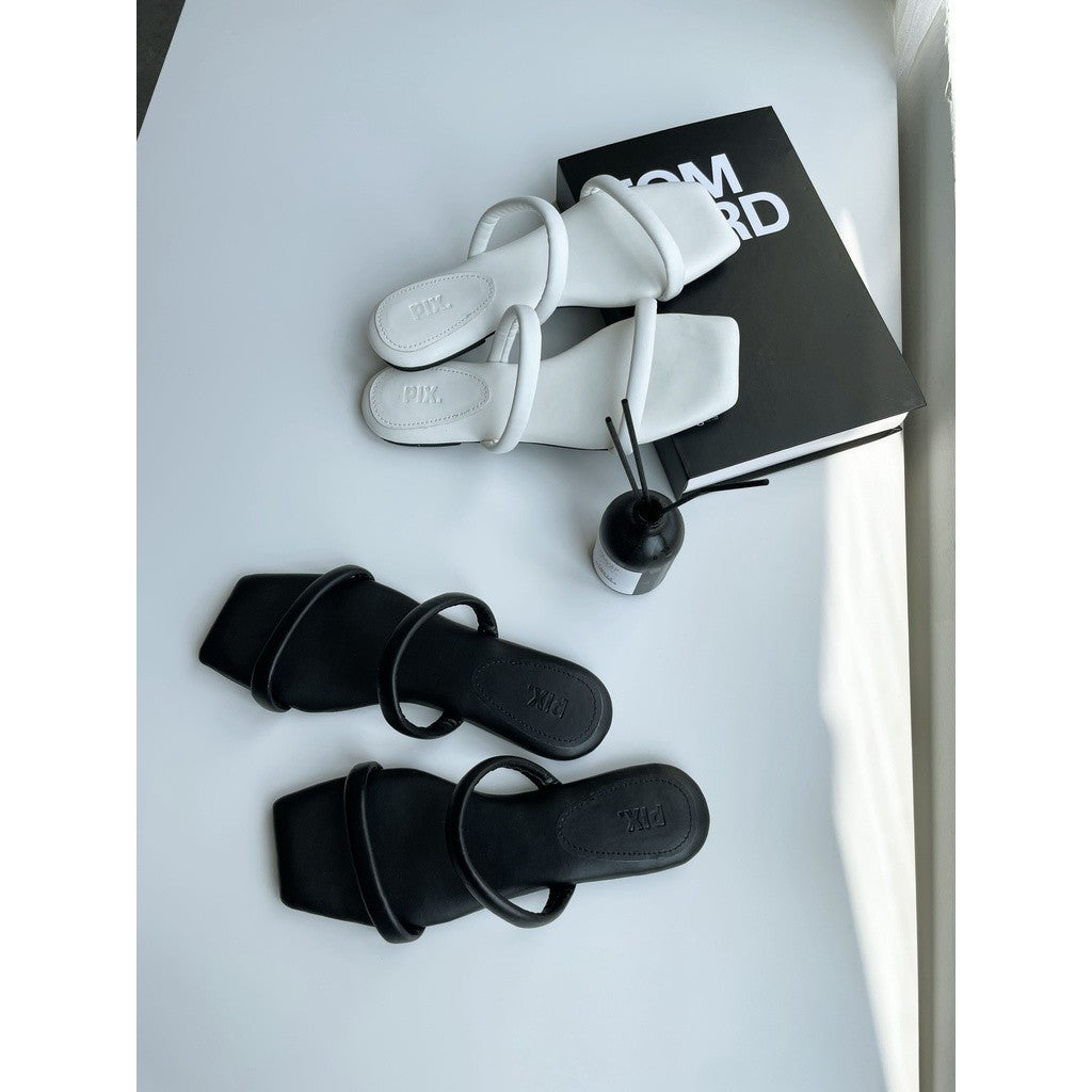 Pippa Sandal