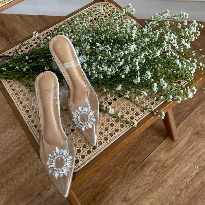 Antoinette Heel
