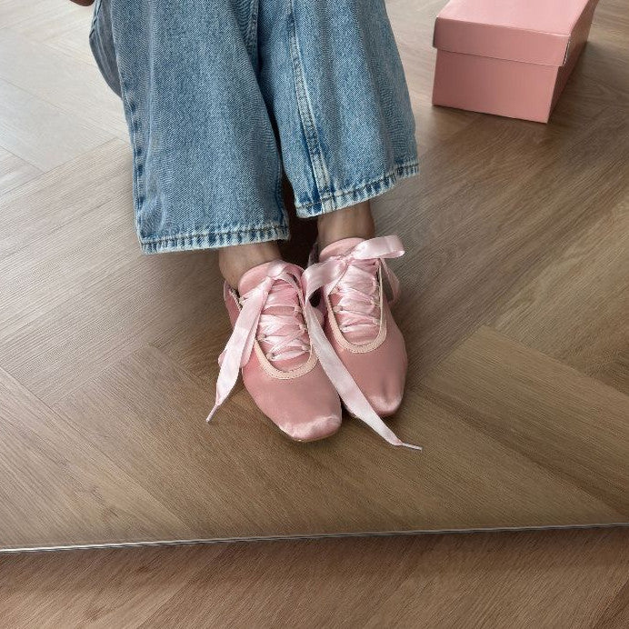 Allegra Satin Sneakerina
