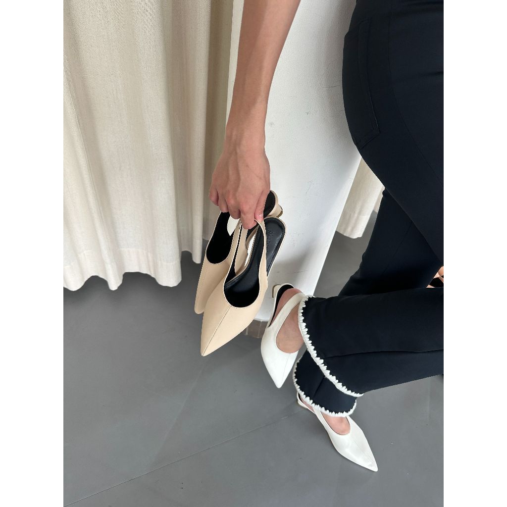 Gilda Slingback Low Wedges