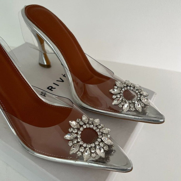 Antoinette Heel