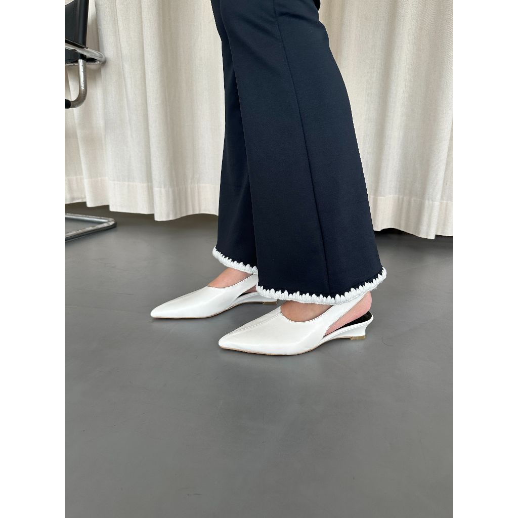 Gilda Slingback Low Wedges