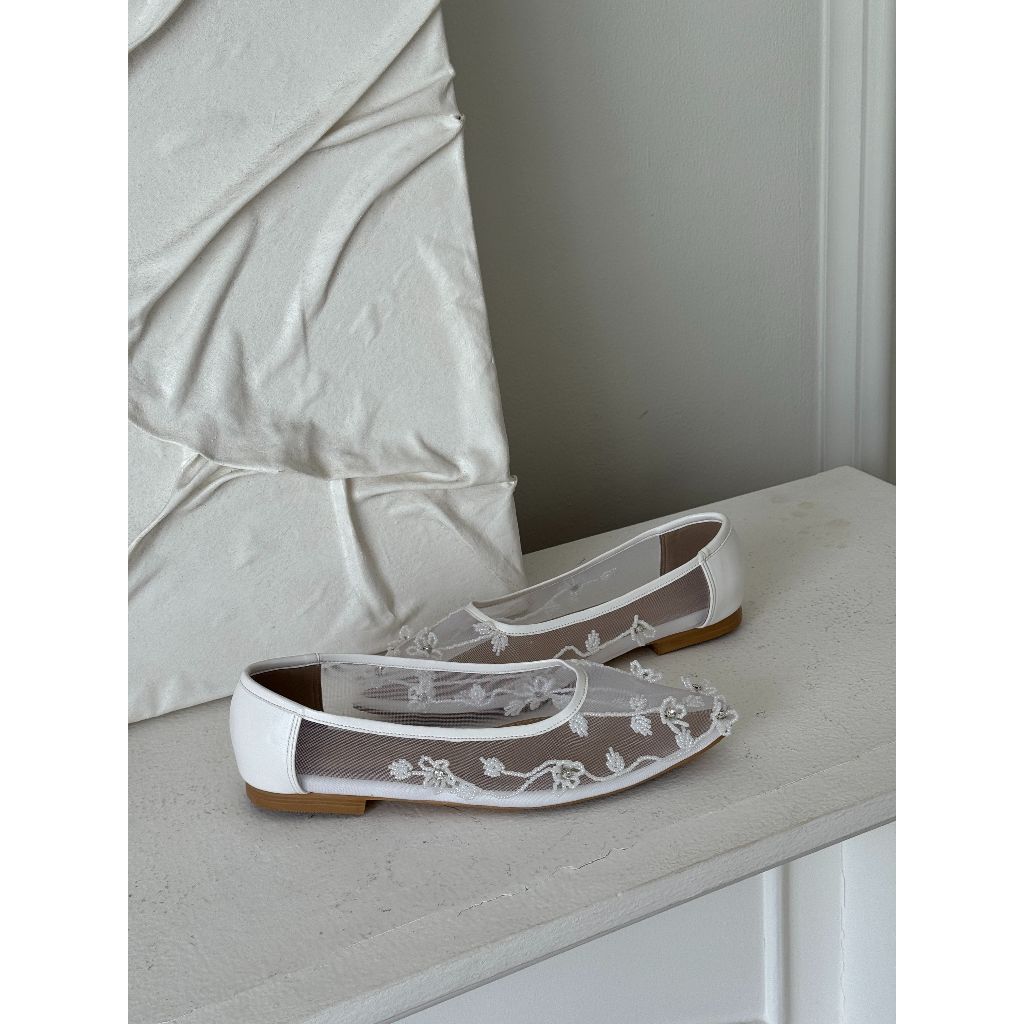 White Lea Embroidery Heel