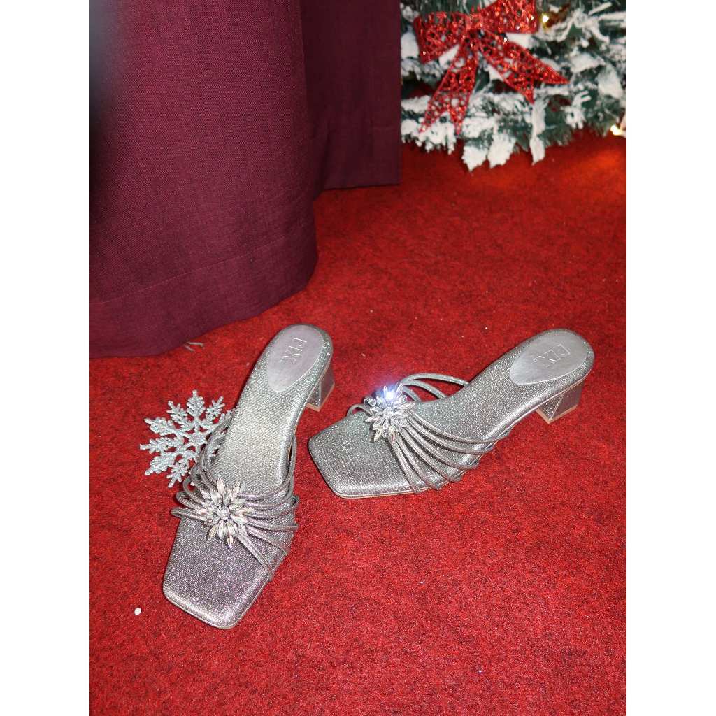 Elsa Heel